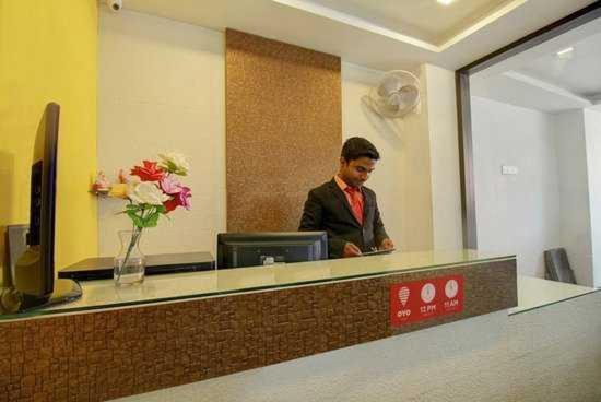 Capital O Bvh Hospitality Near Pvr Ansal Plaza Greater Noida Hotell Eksteriør bilde